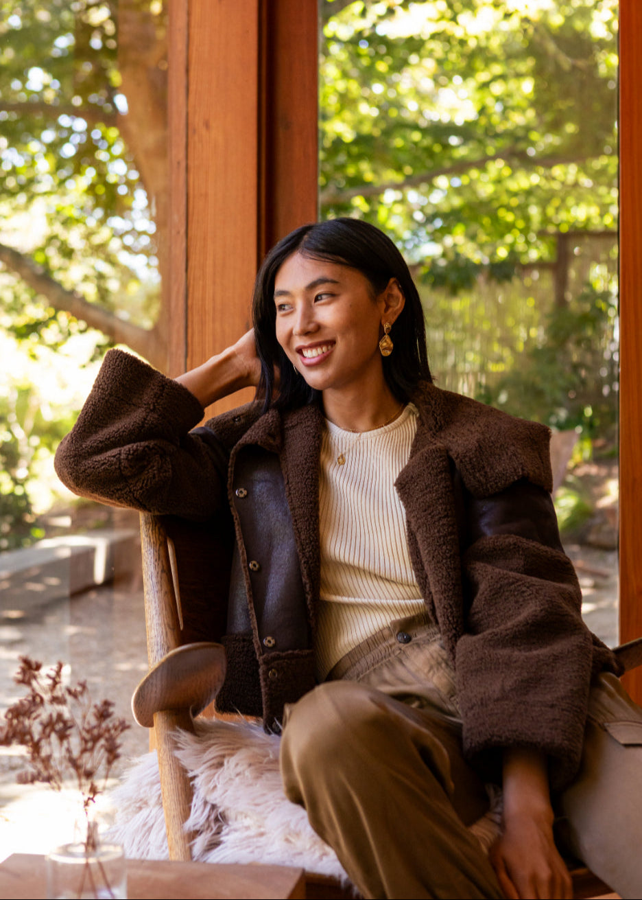 #color_dark chocolate