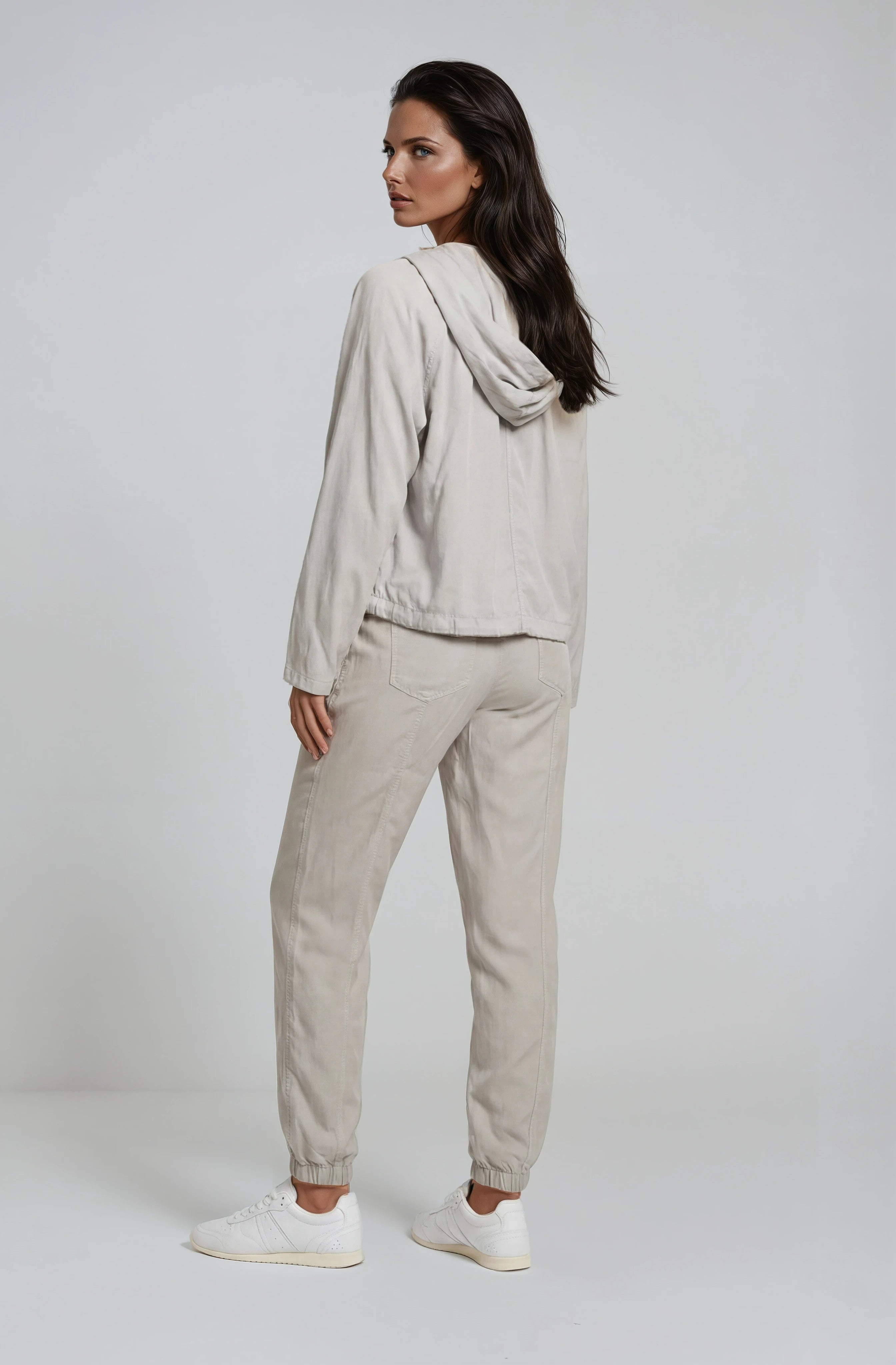 #color_pale chambray