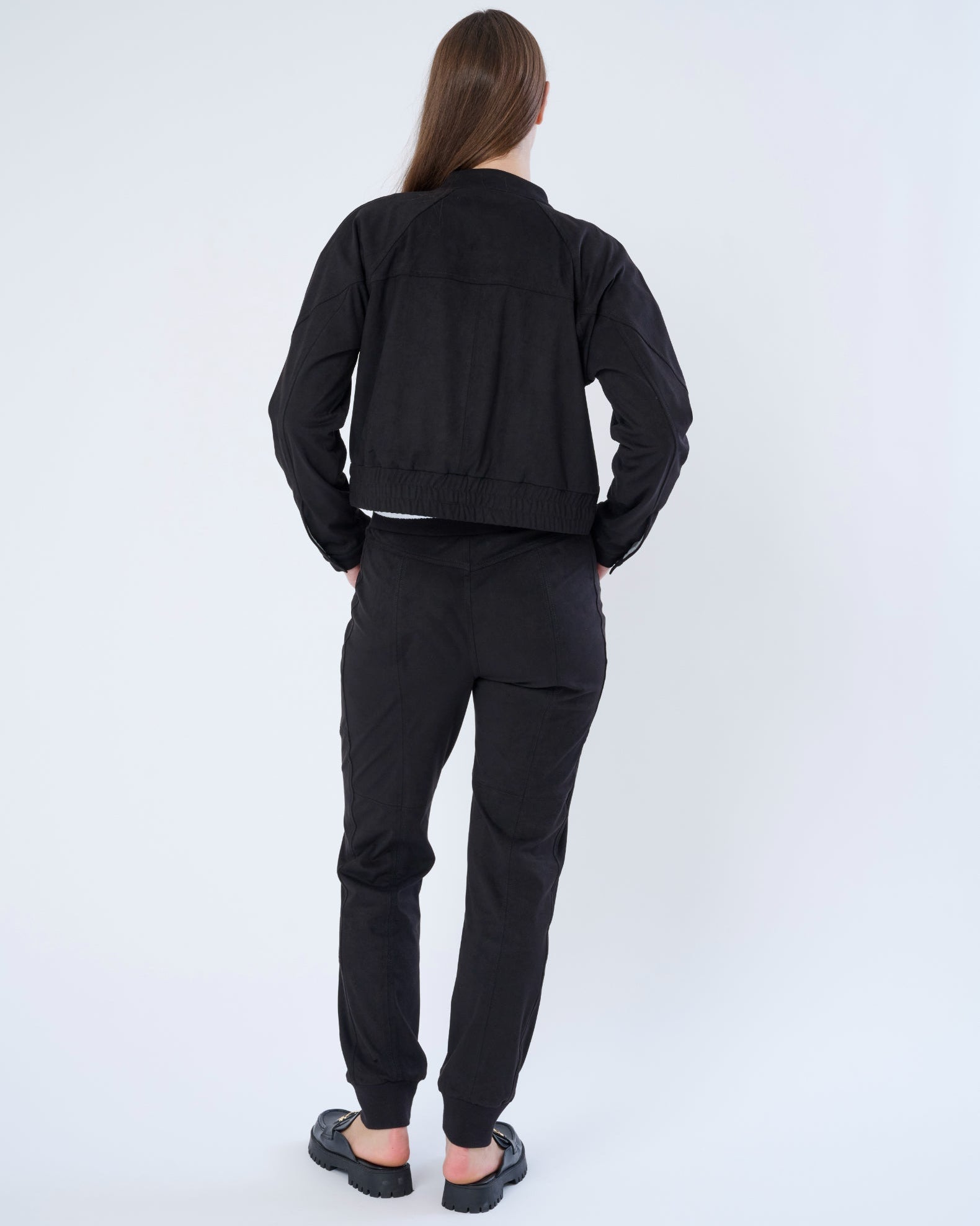 #color_black
