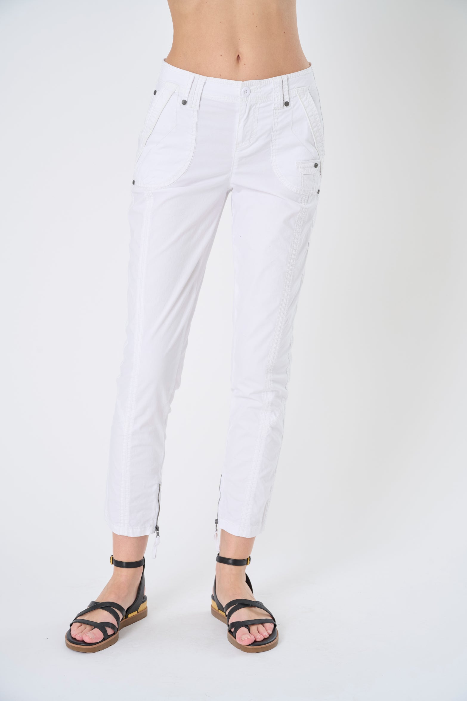 #color_white