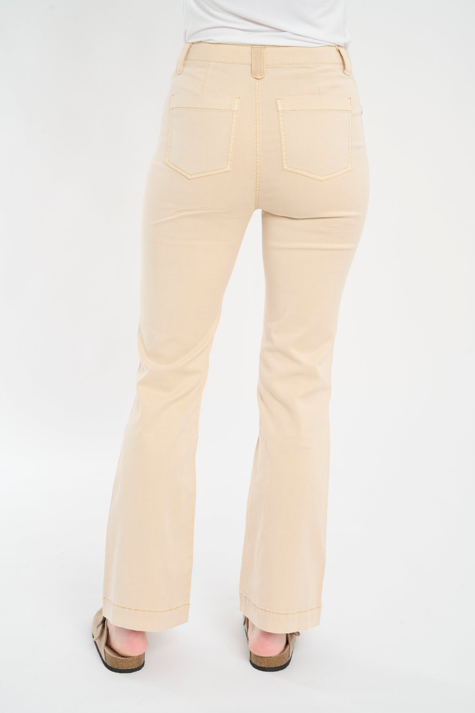 Amiri Pant