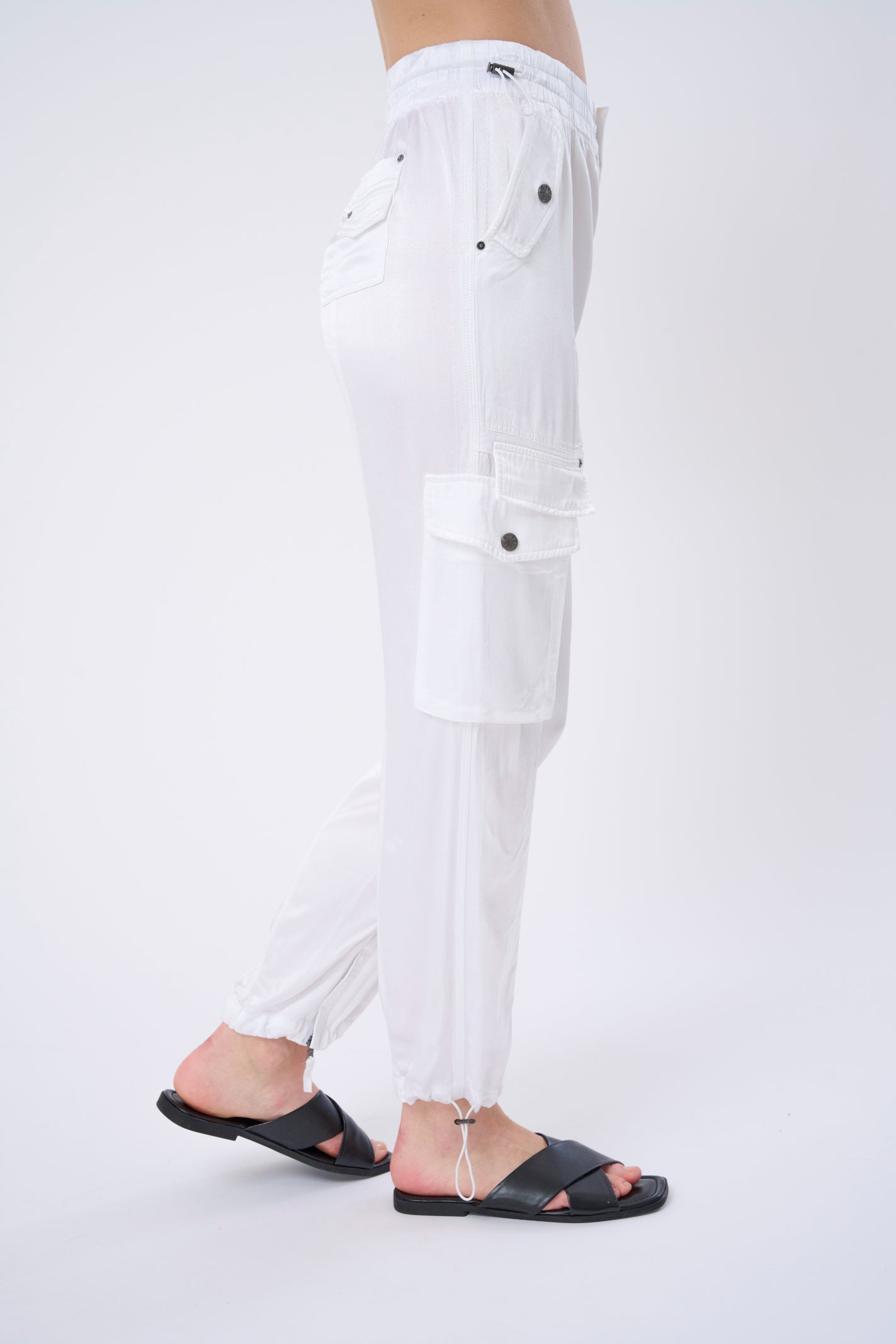 #color_white