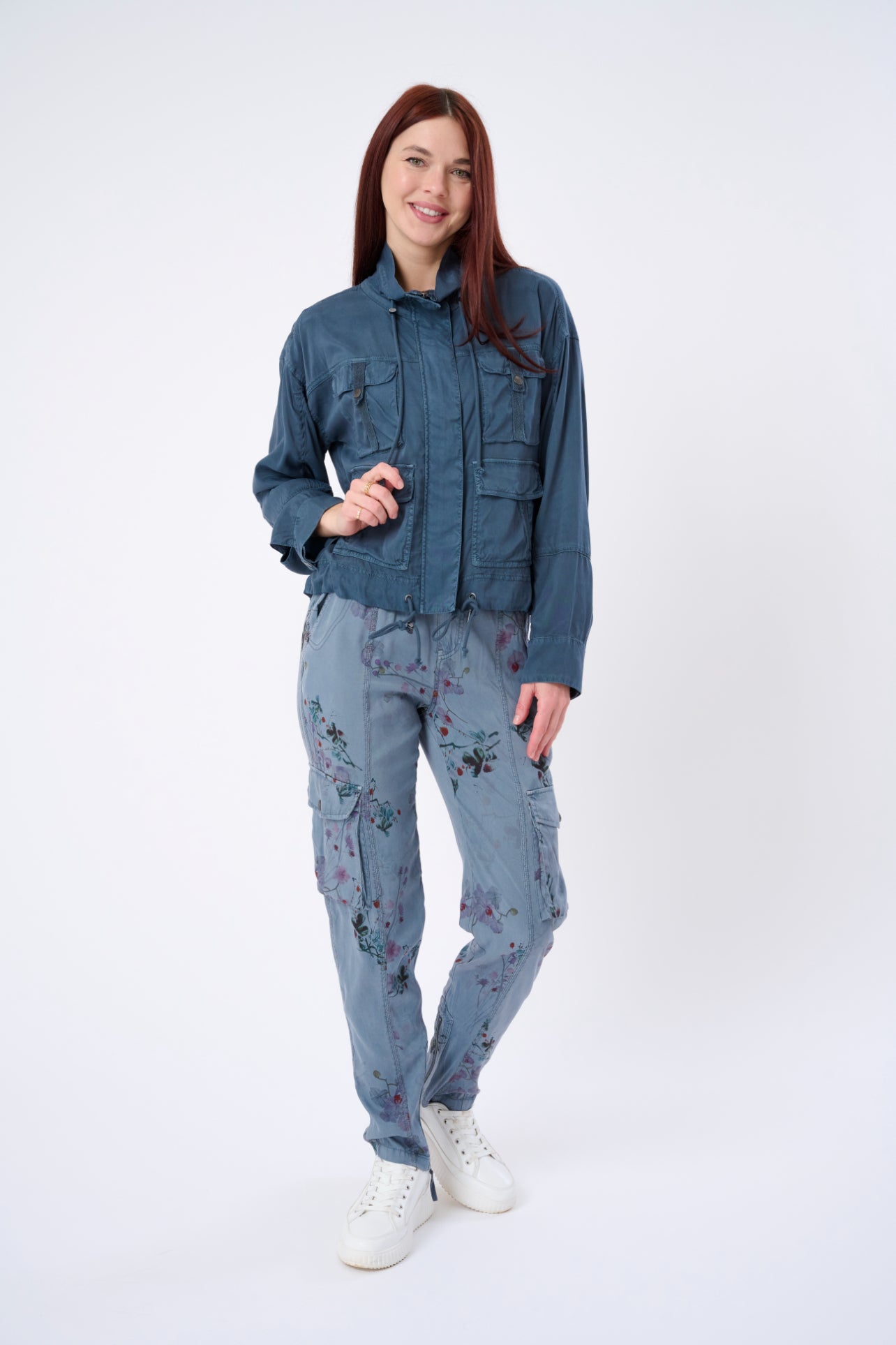 #color_faded blue flor