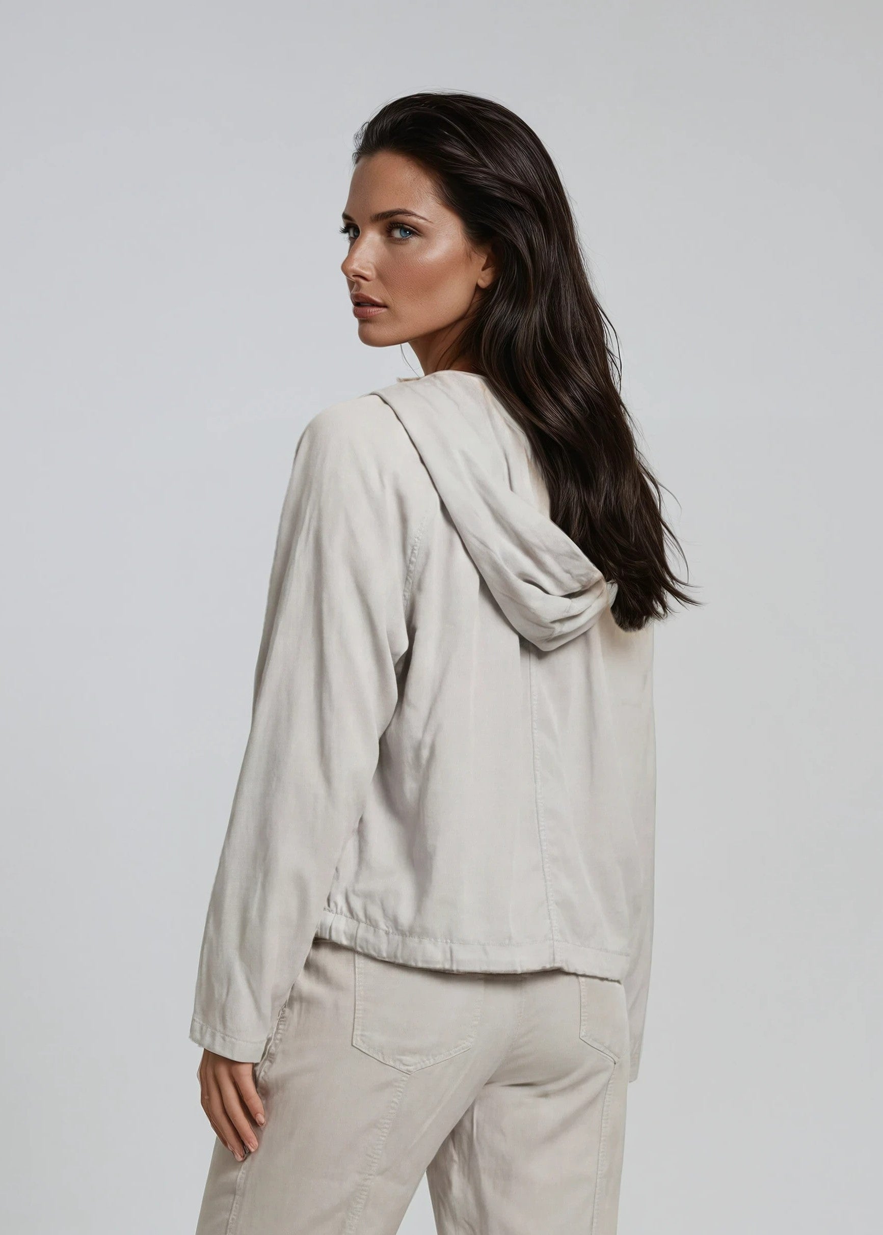 #color_pale chambray