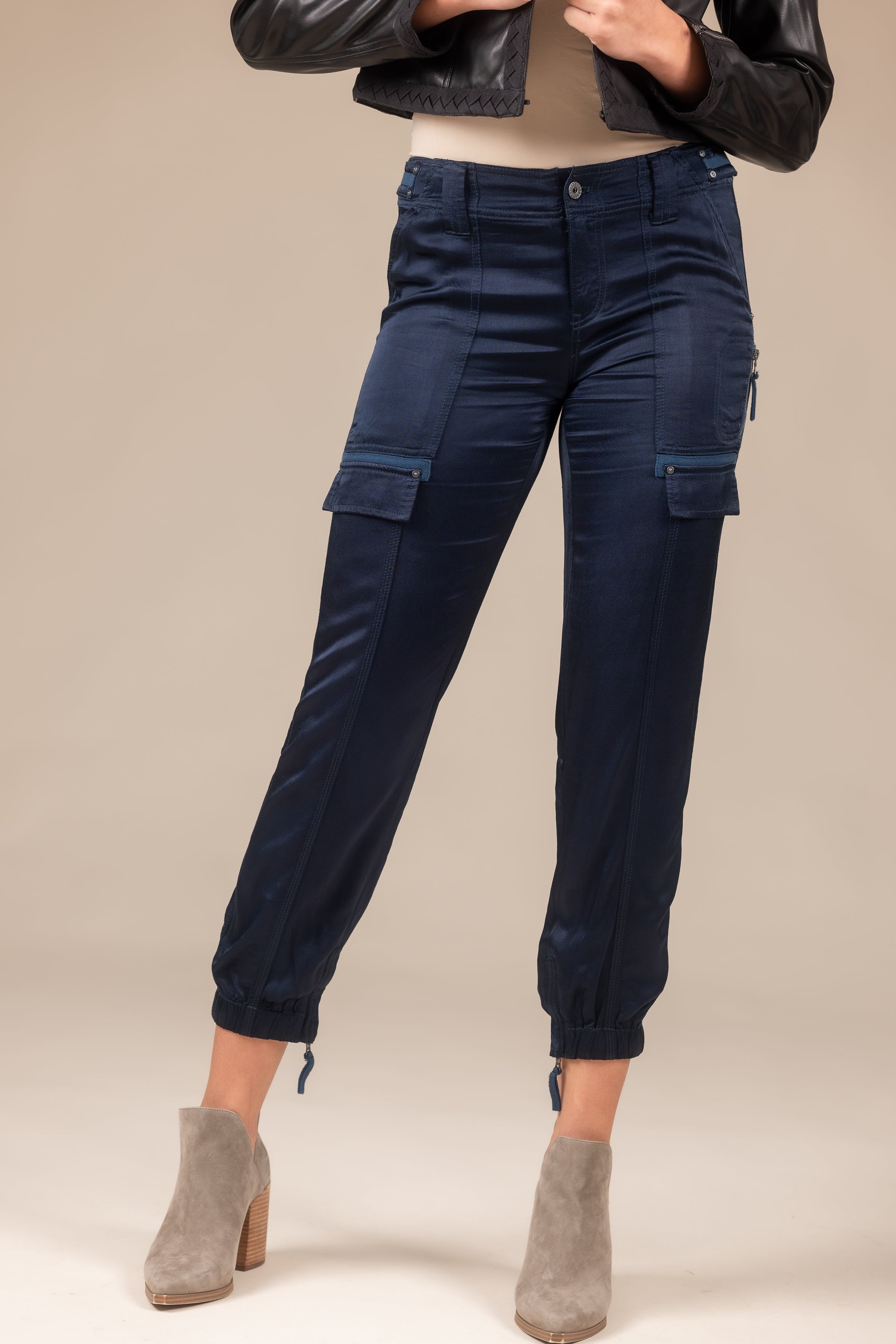 Silky Cargo Pant Women