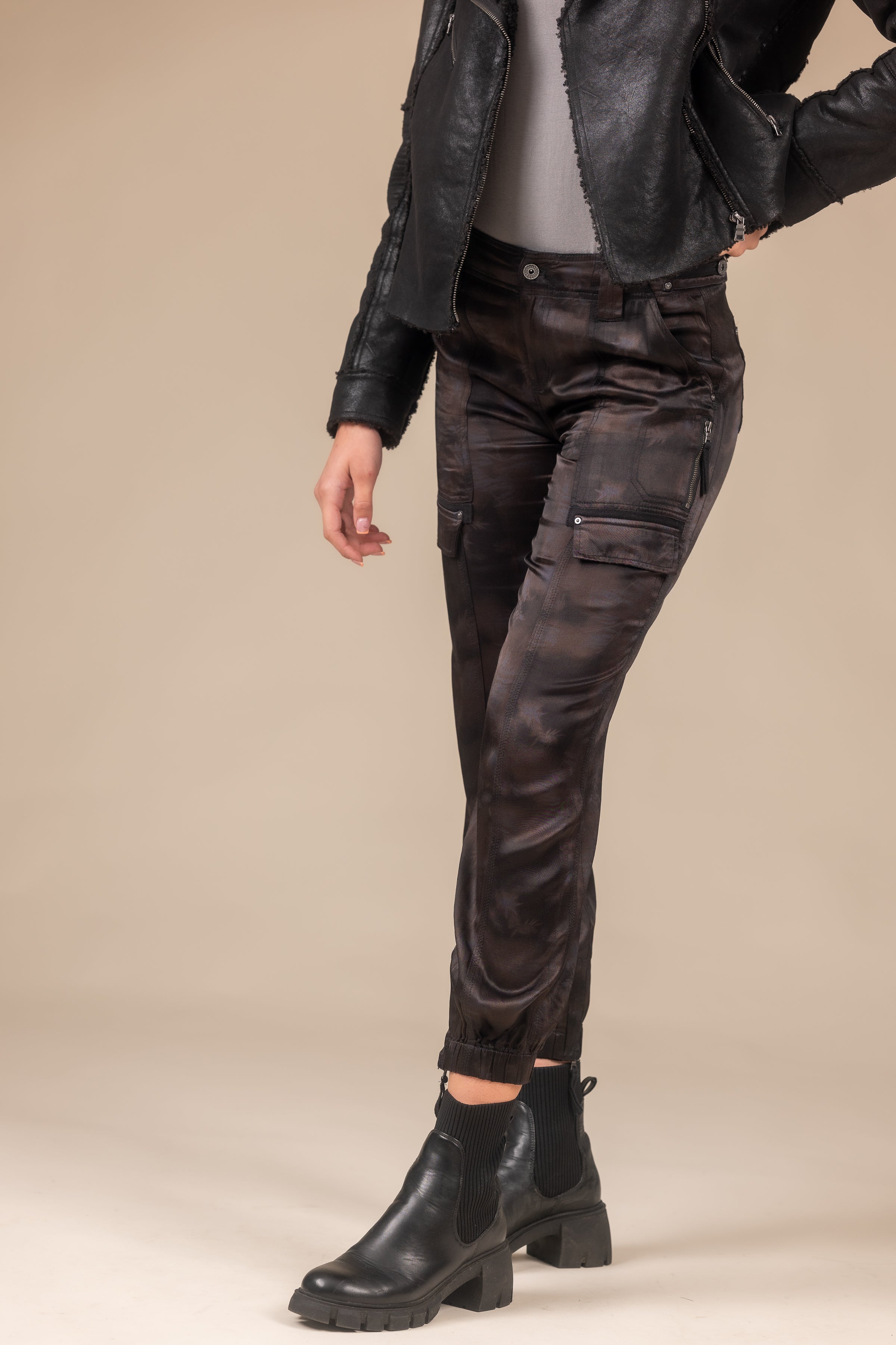 Silky Cargo Pant Women