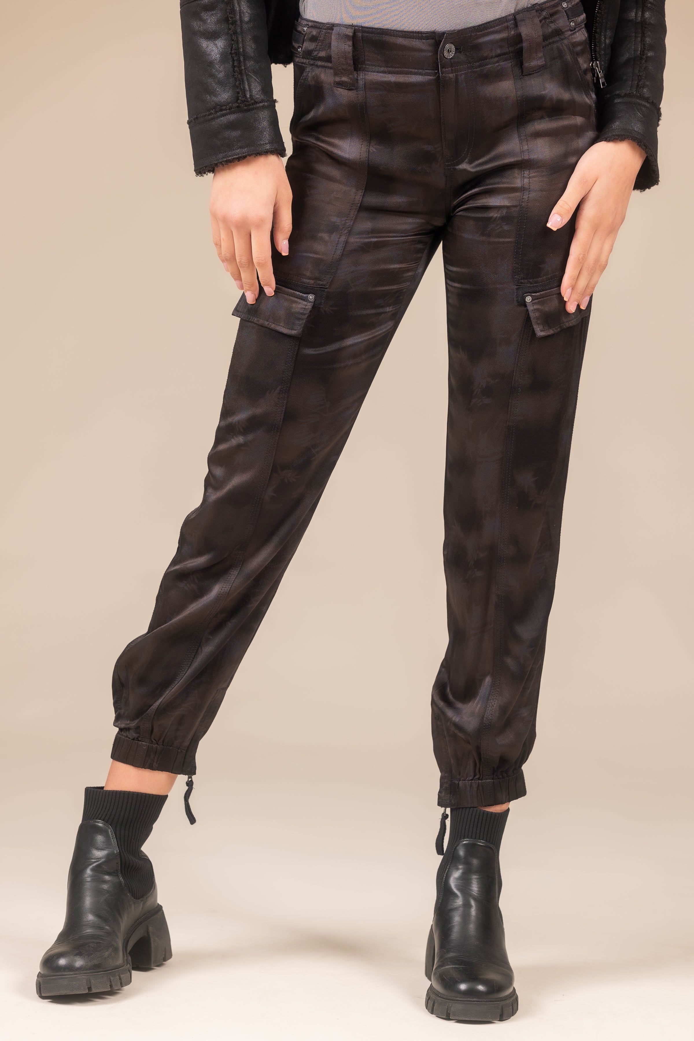 Silky Cargo Pant Women