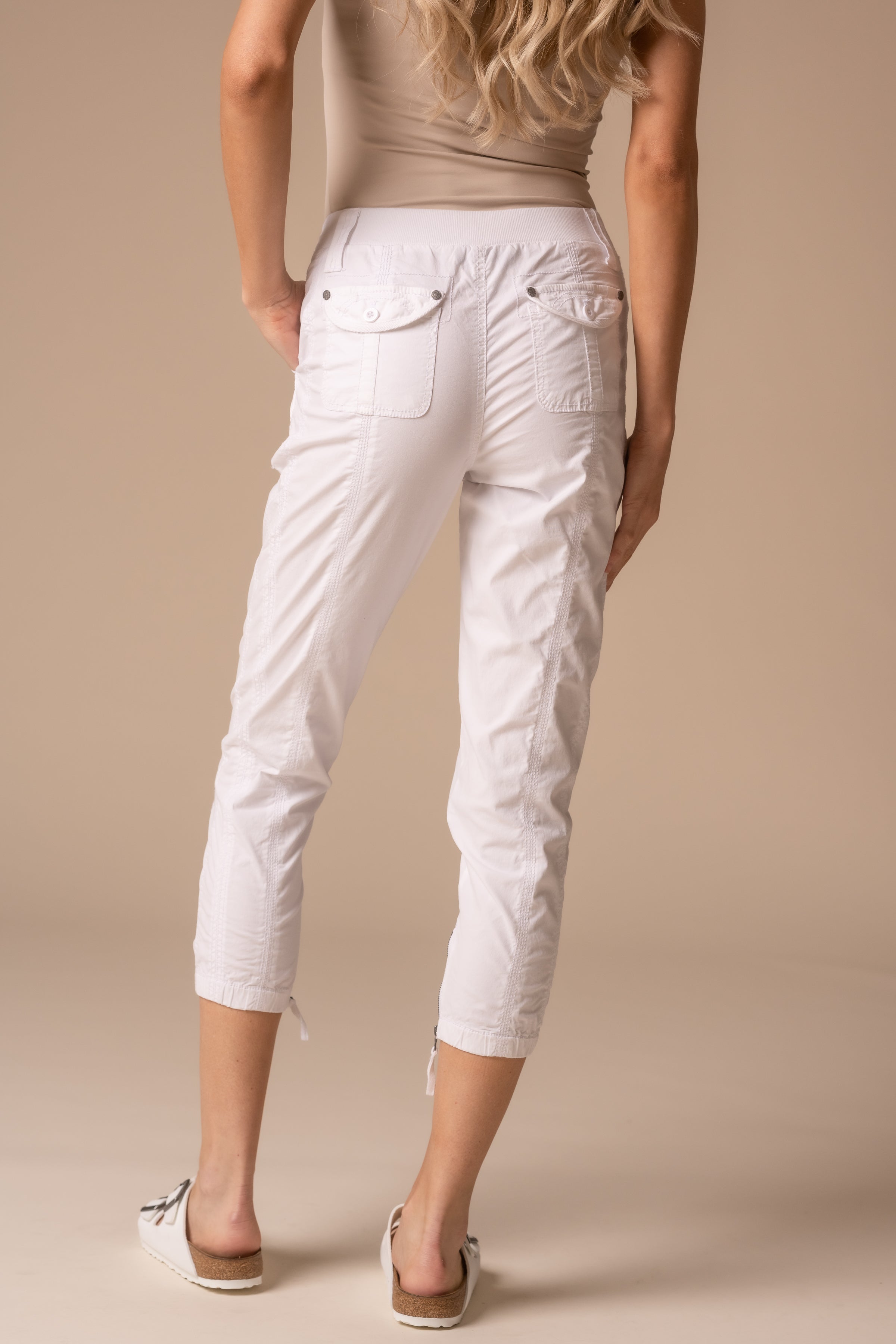 Solid Stretch Poplin Pant