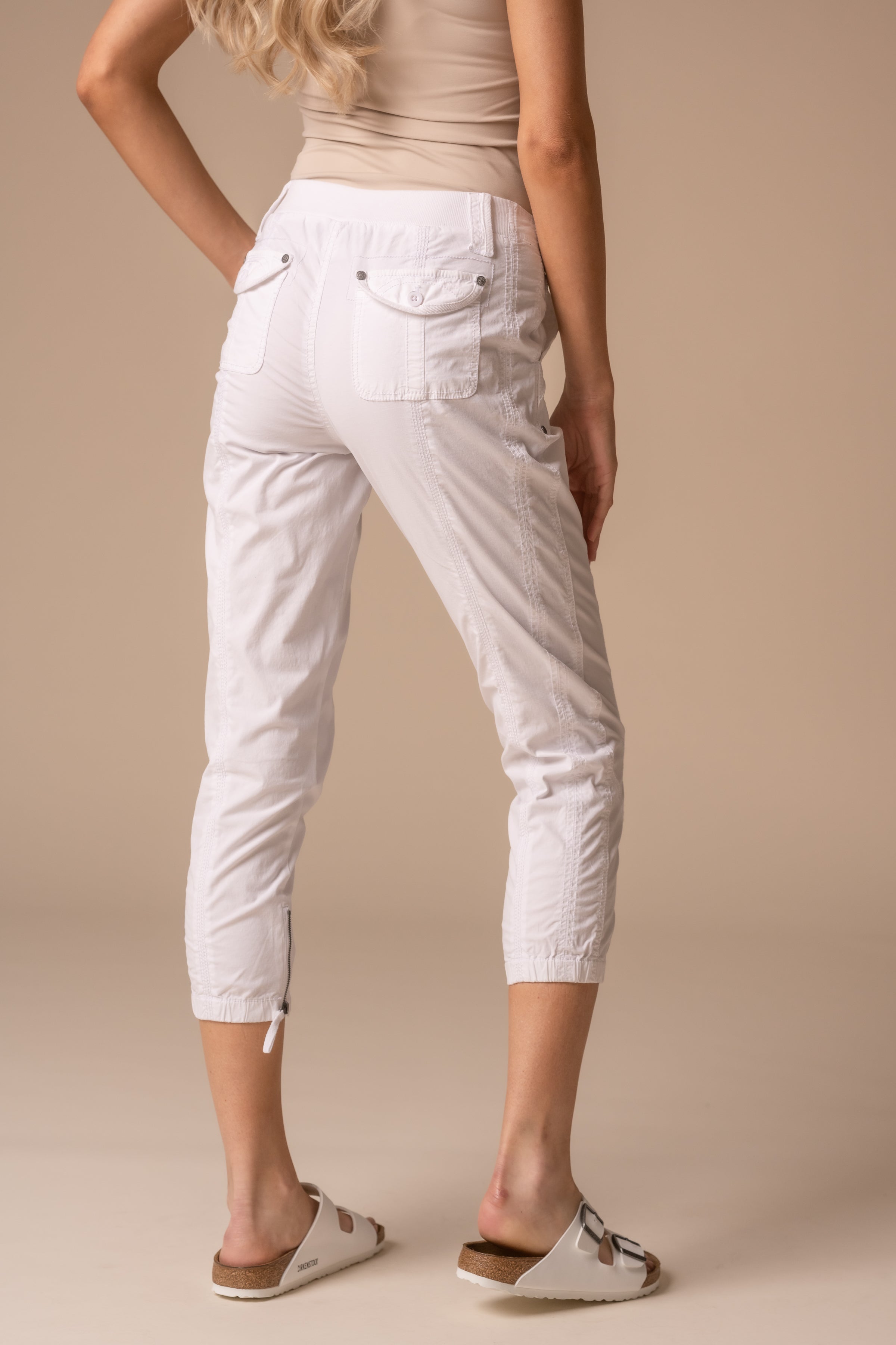 Solid Stretch Poplin Pant