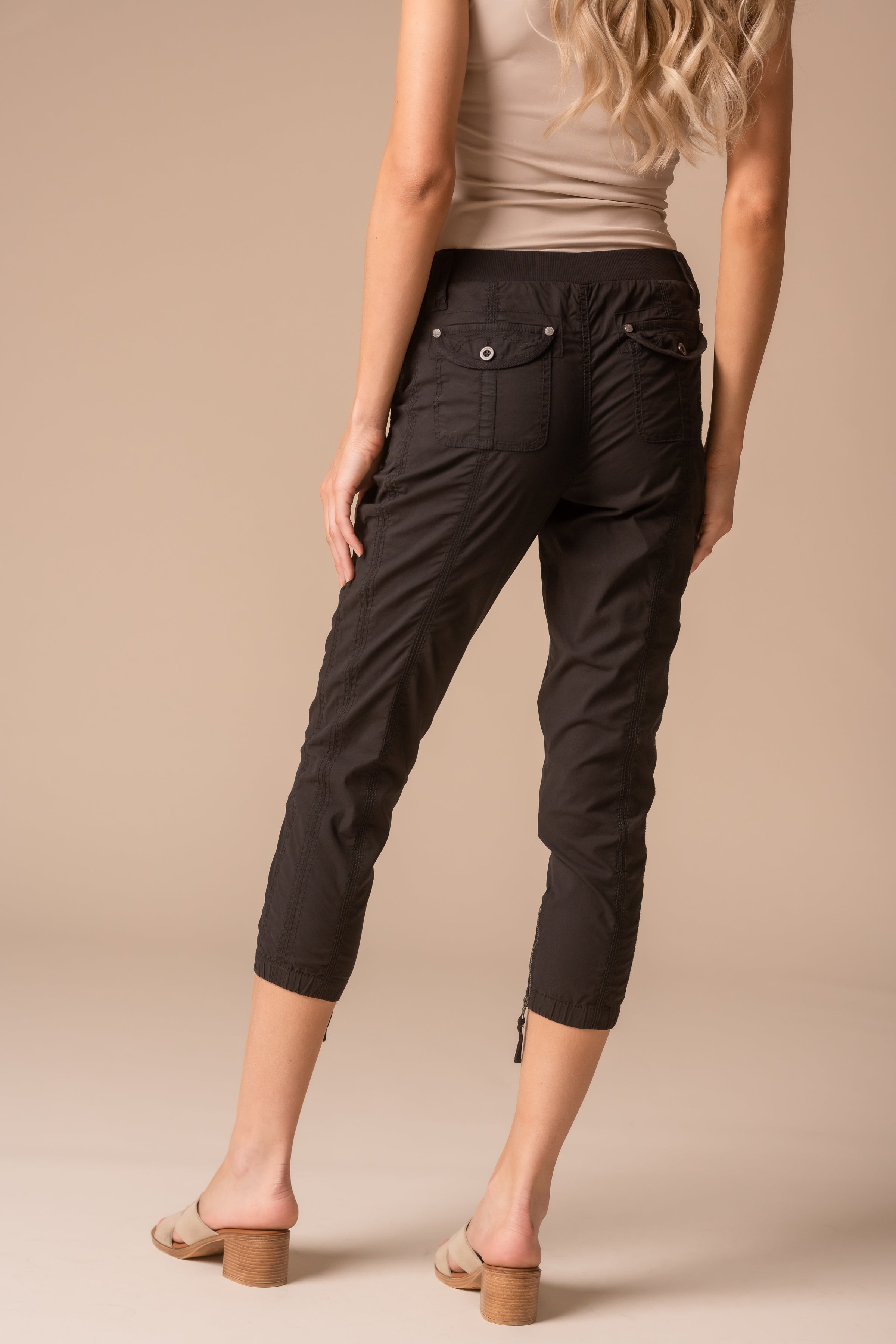 Solid Stretch Poplin Pant