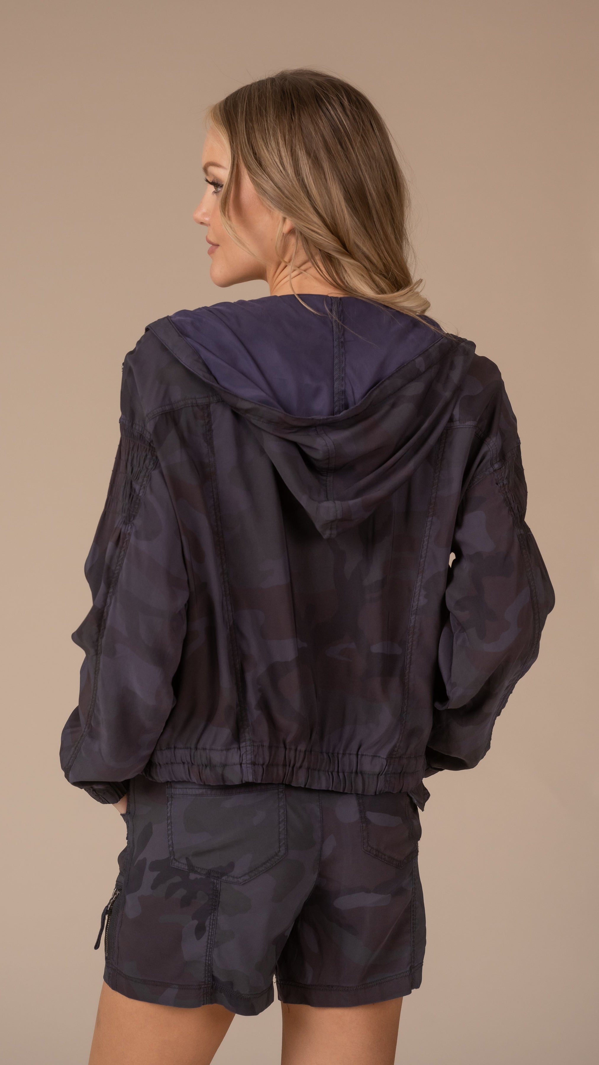 #color_navy blue camo