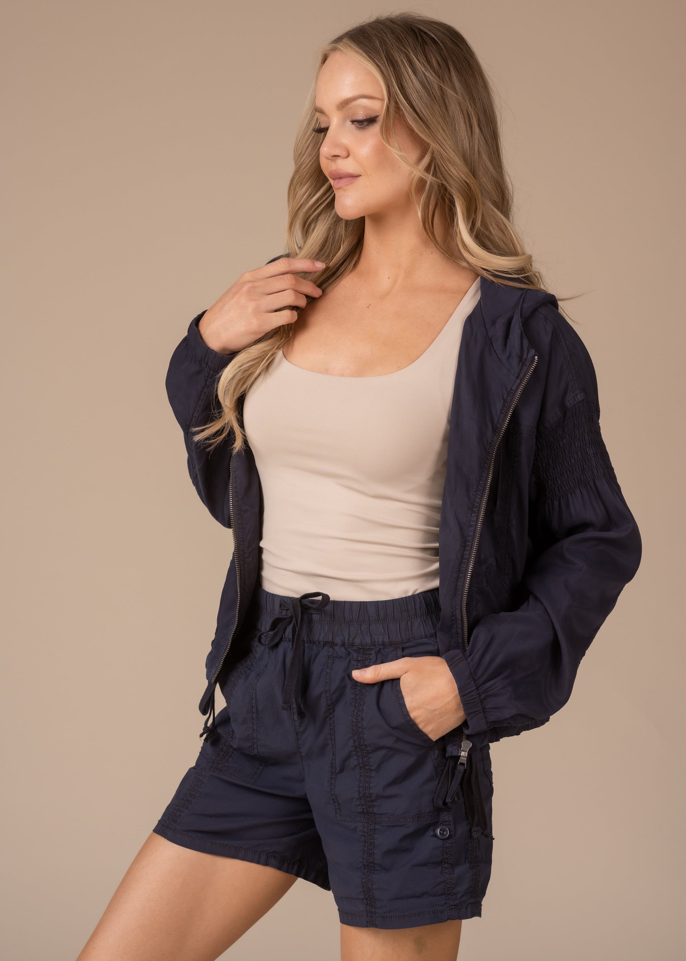 #color_navy blue