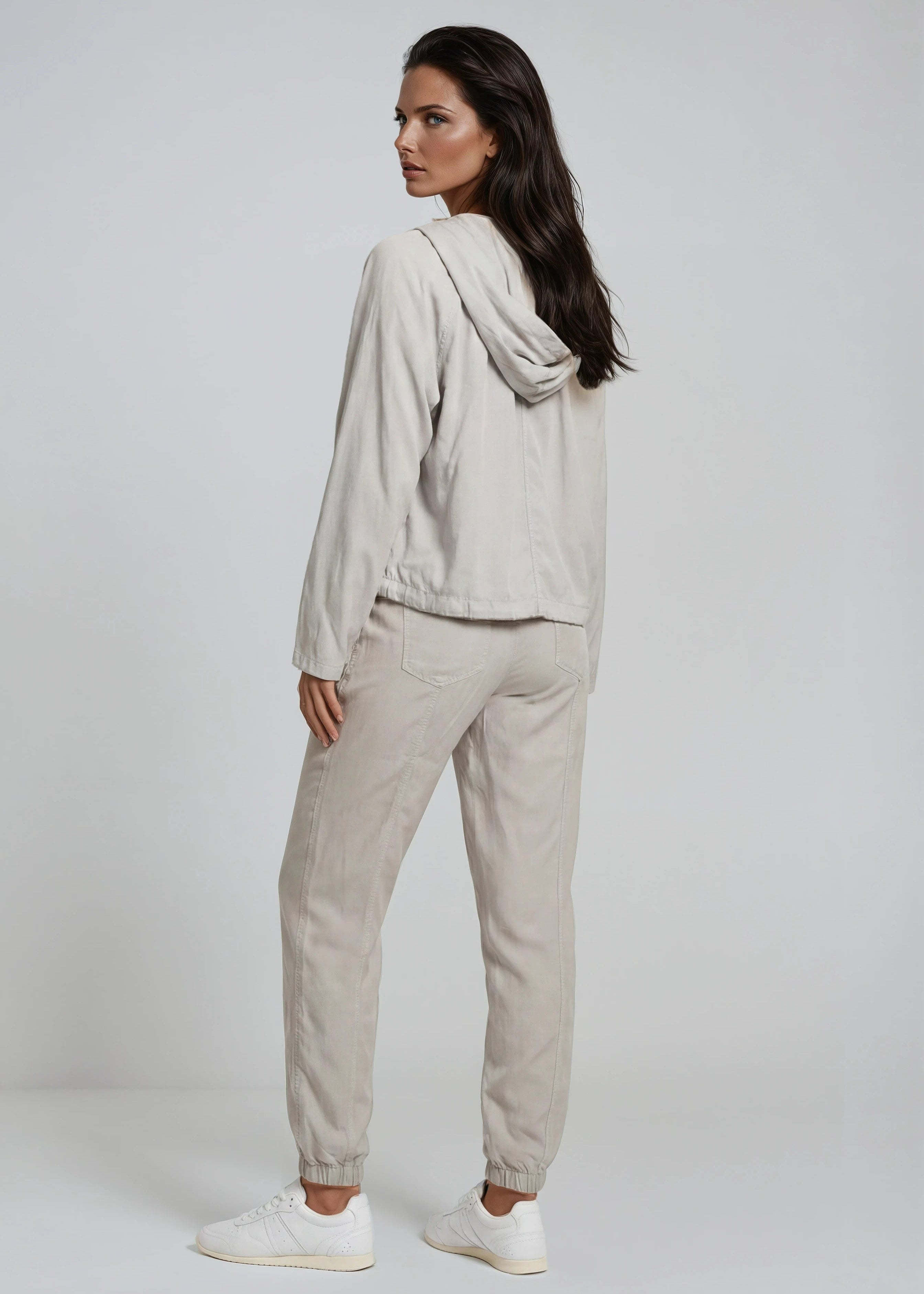 #color_pale chambray