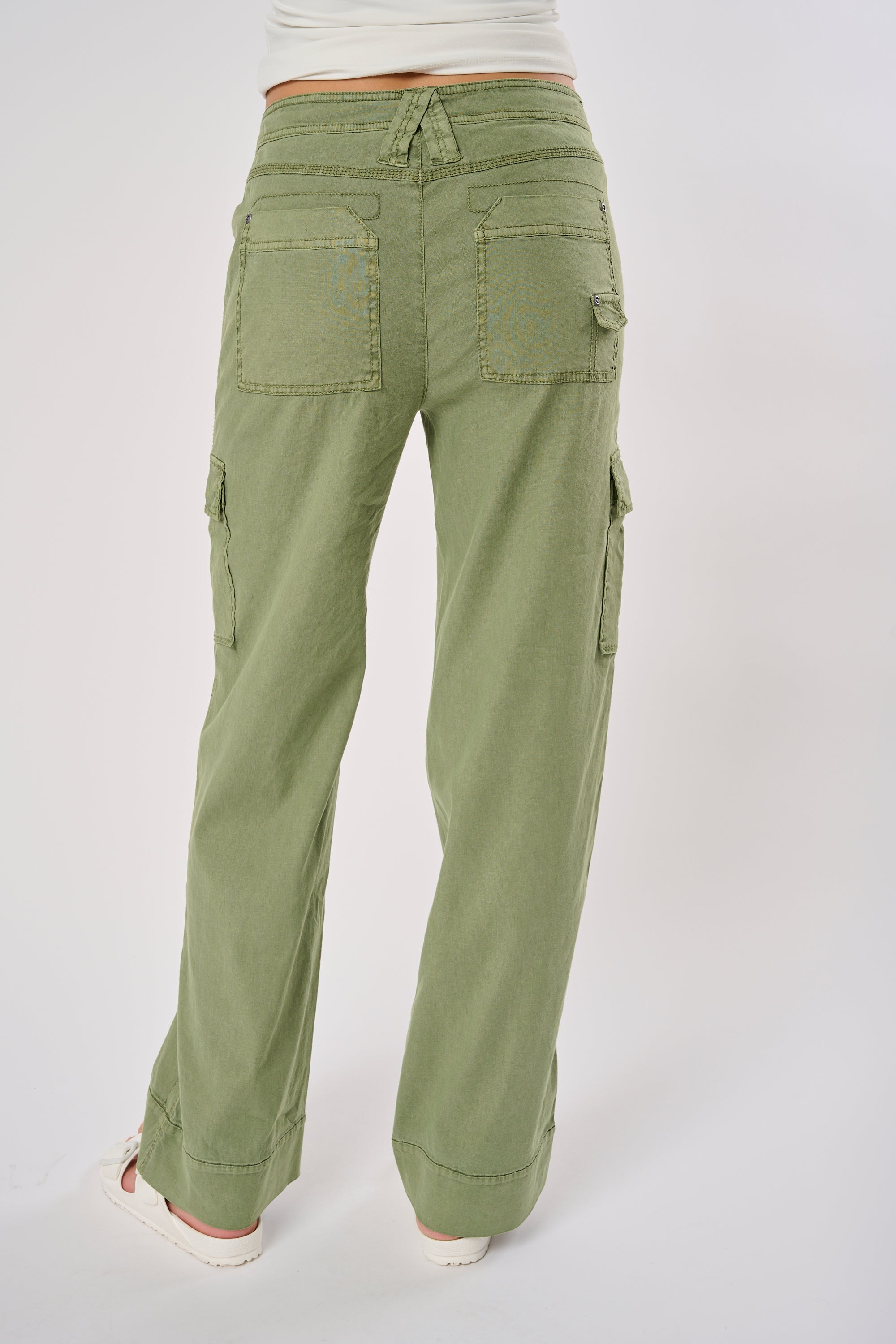 Ally Solid Cargo Pant