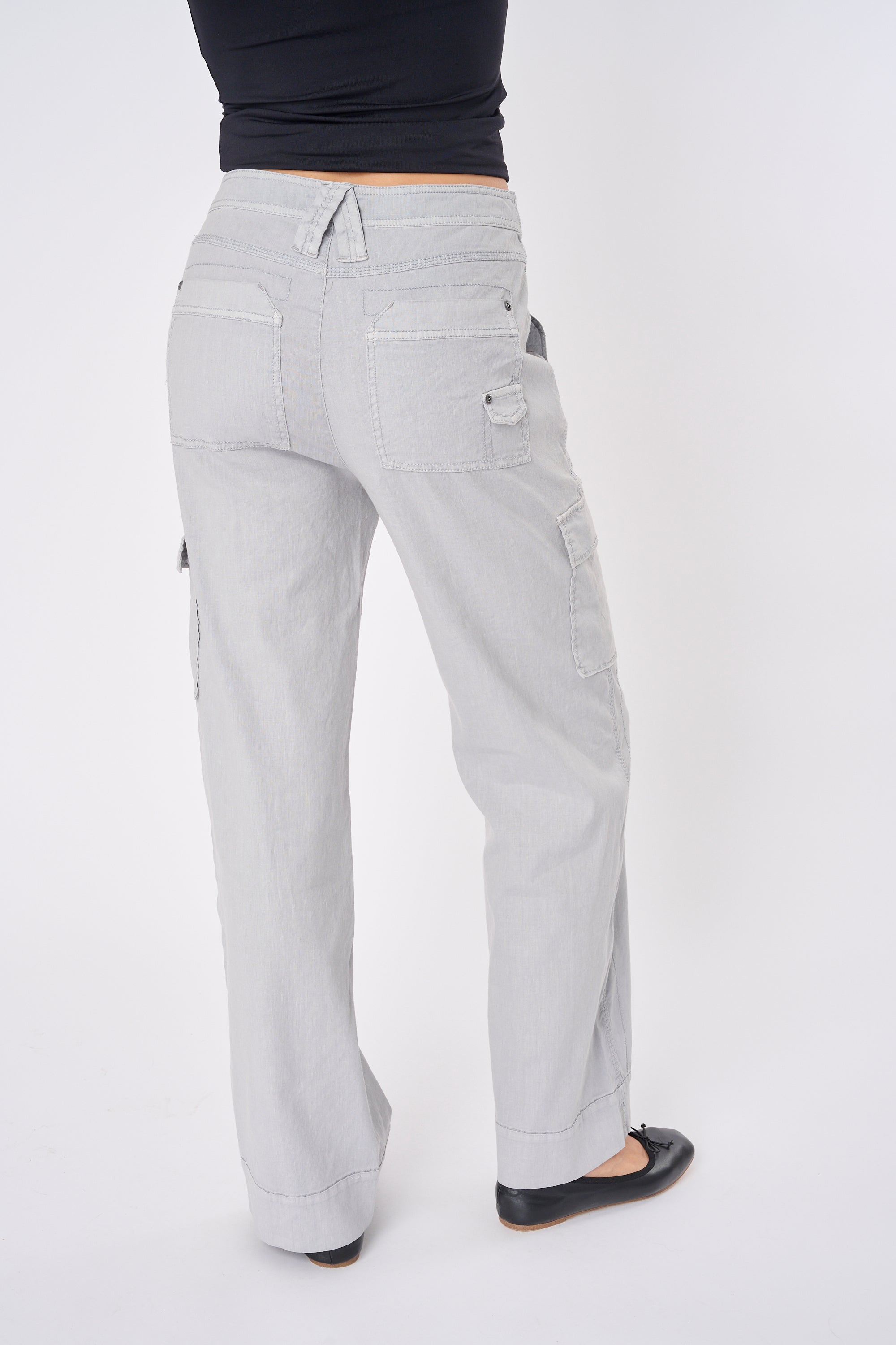 Ally Solid Cargo Pant