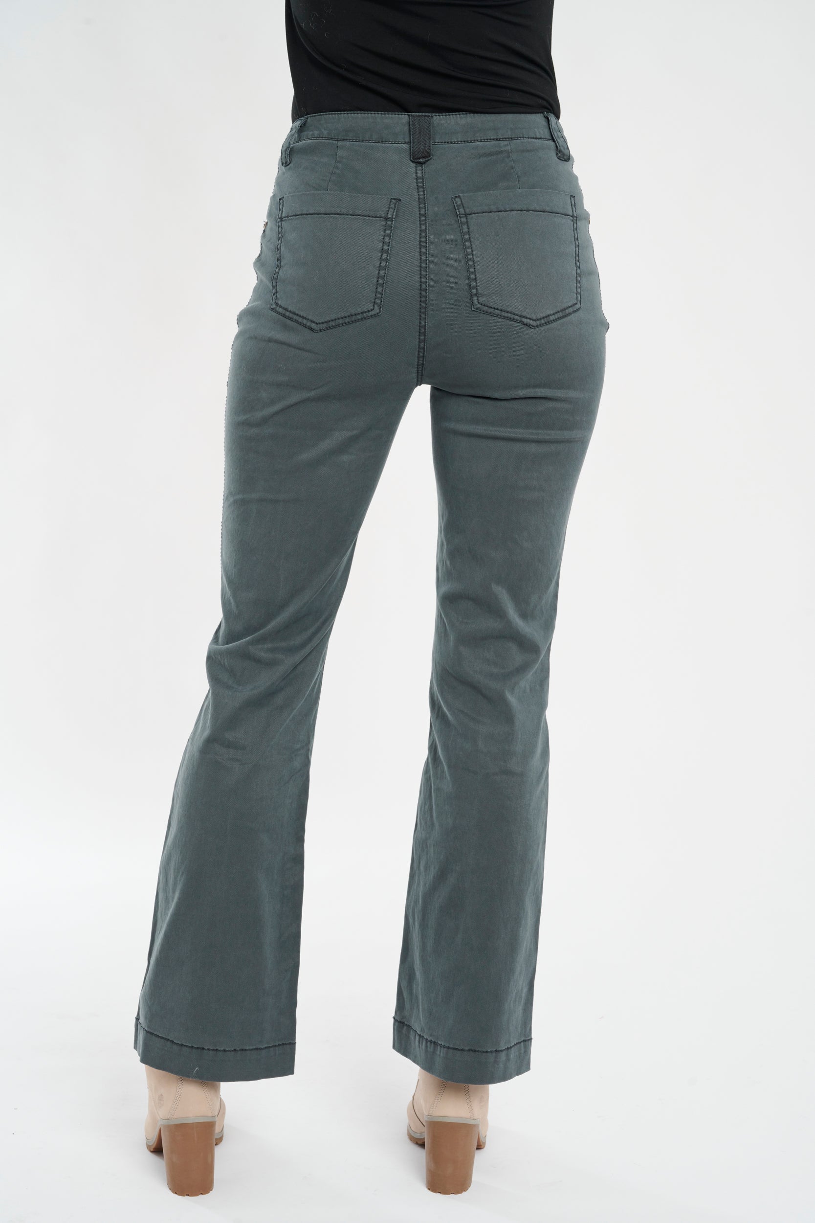 AMIRI Cargo Flared Jeans - Farfetch