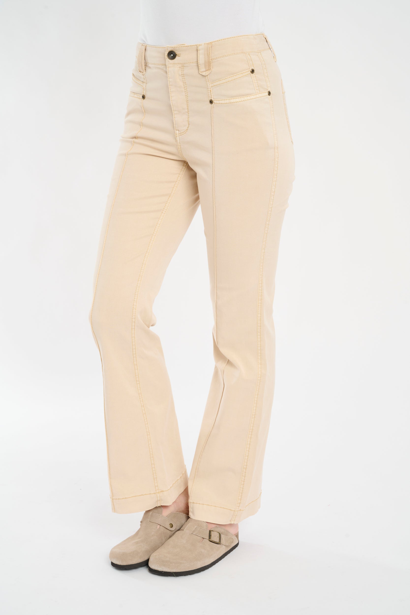 Amiri Pant