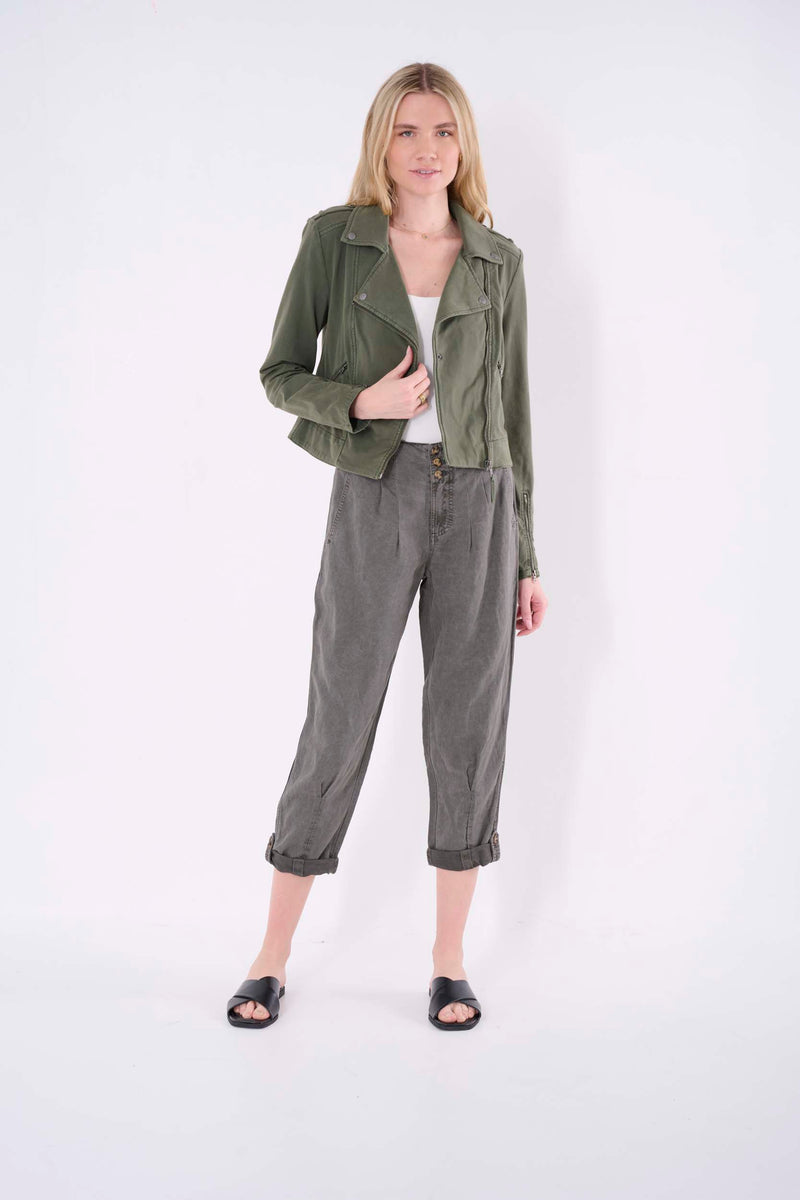 Solid Pleated Pant