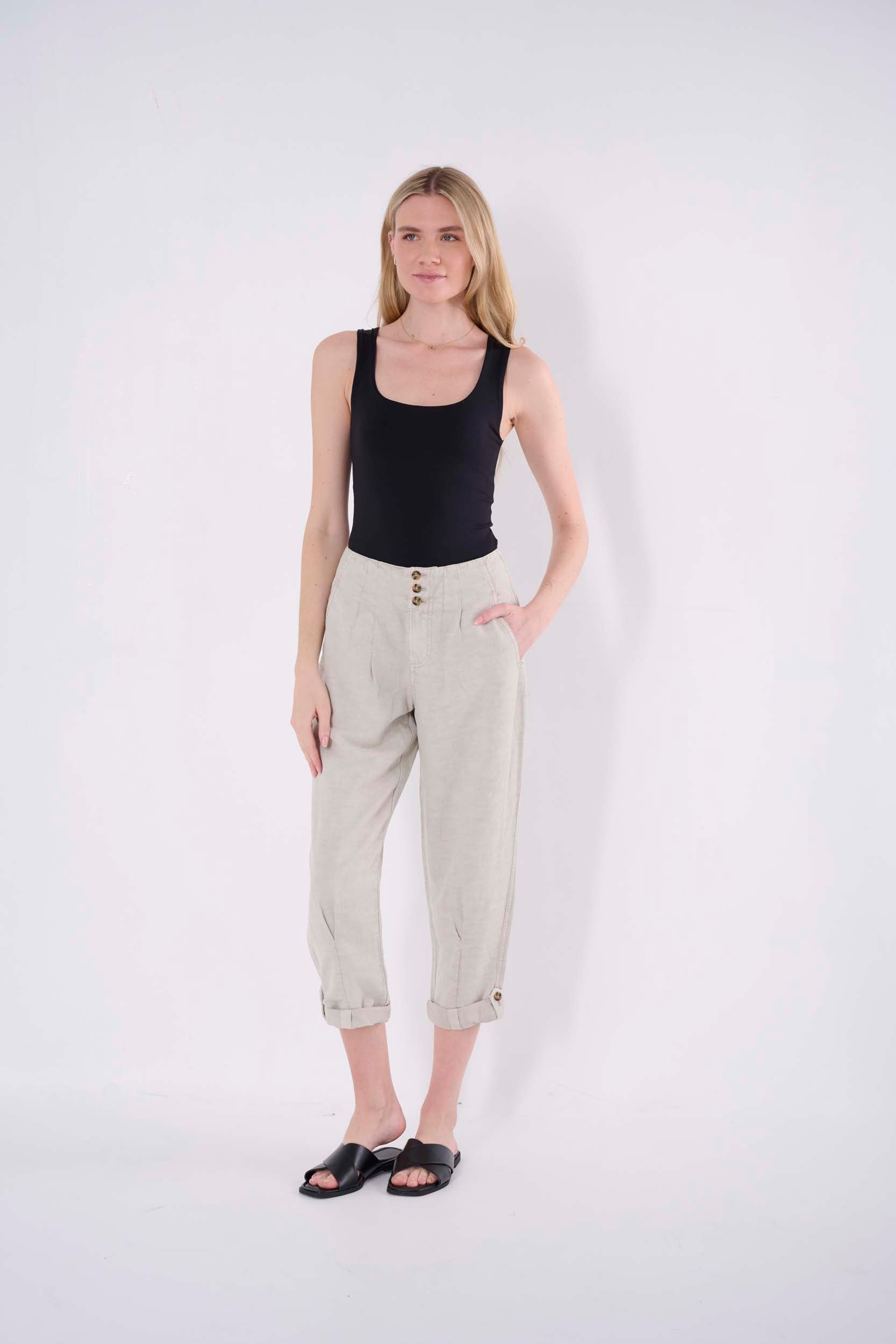 Solid Pleated Pant