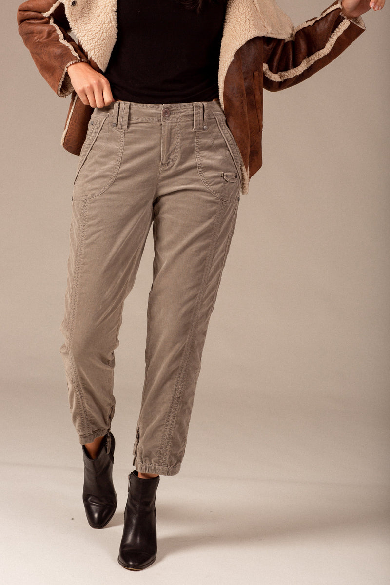 Stretch Corduroy Pant
