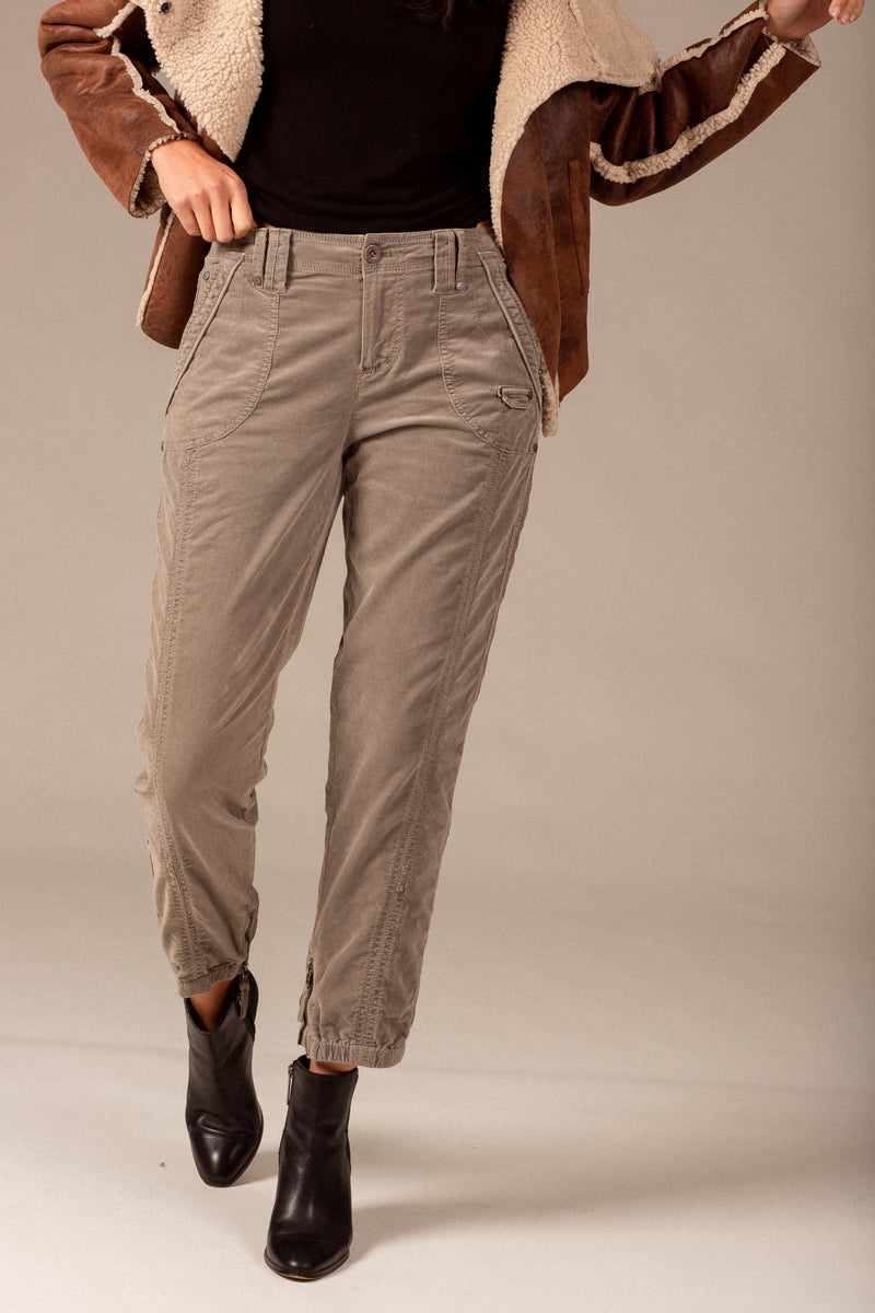 Stretch Corduroy Pant