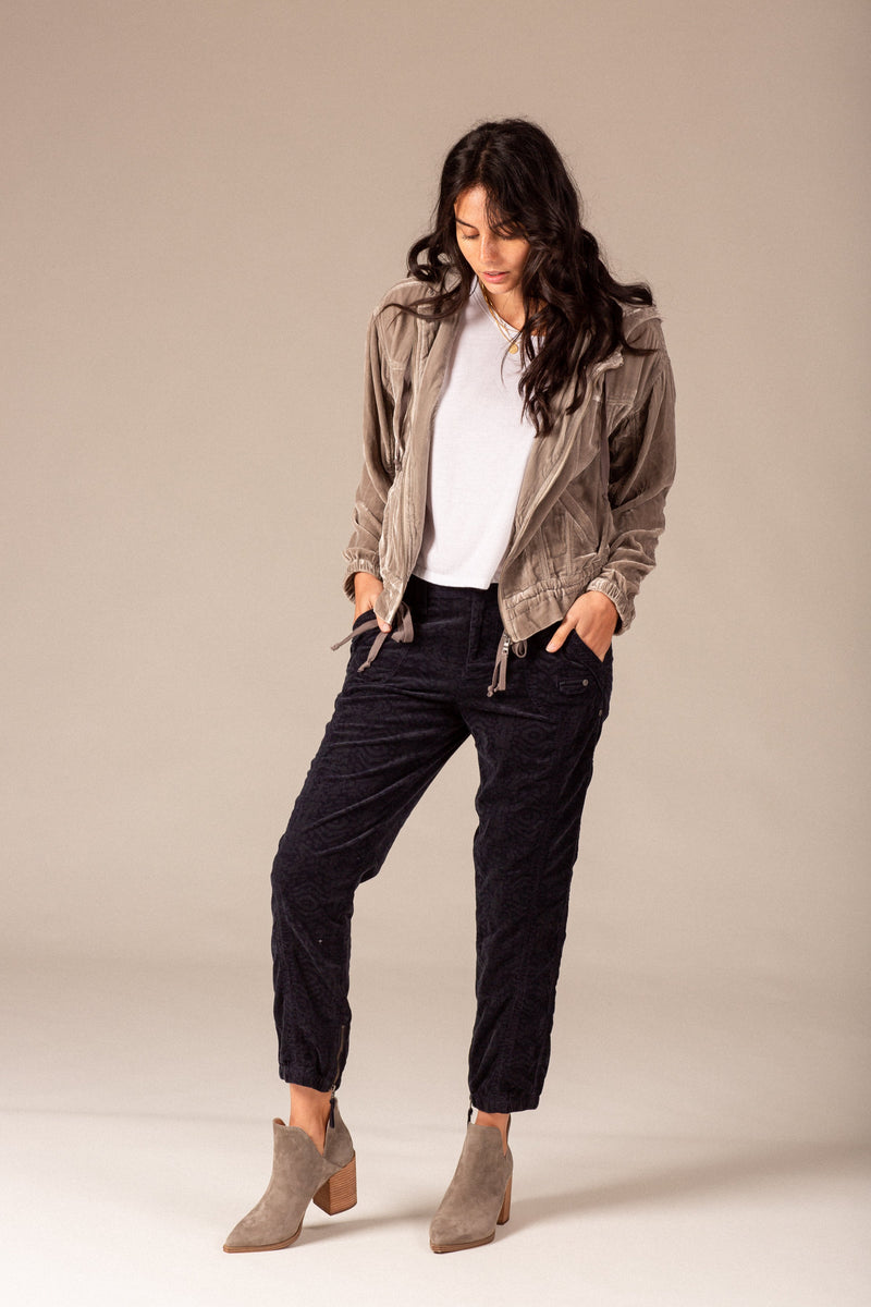 Stretch Corduroy Pant