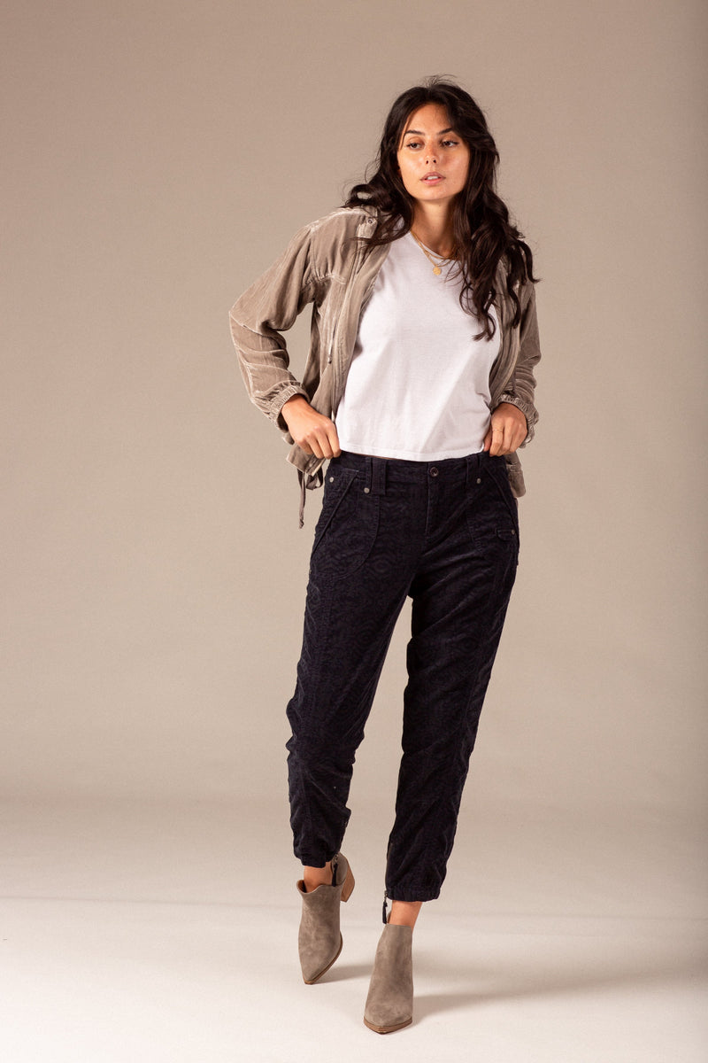 Stretch Corduroy Pant