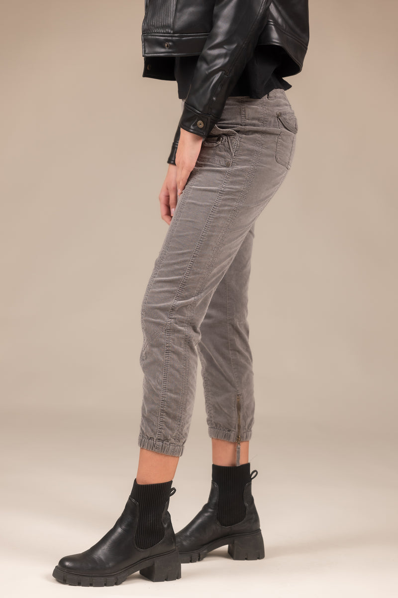 Stretch Corduroy Pant