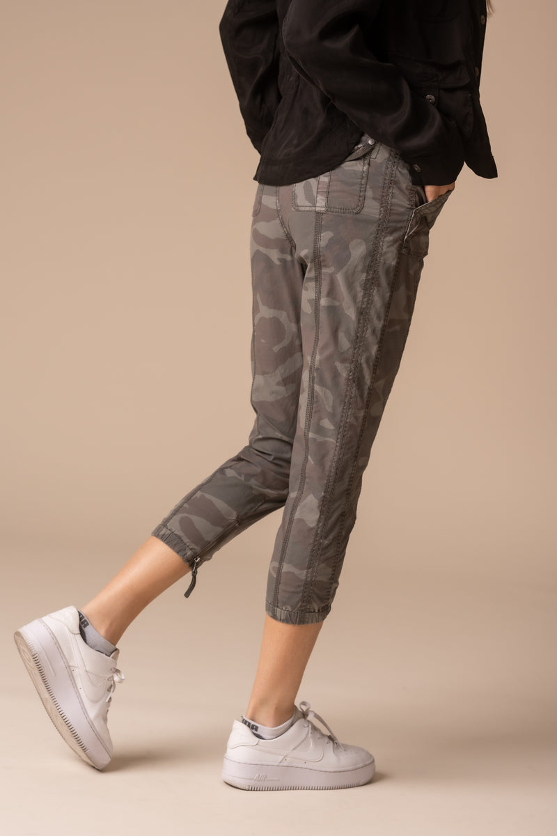 Printed Stretch Poplin Pant