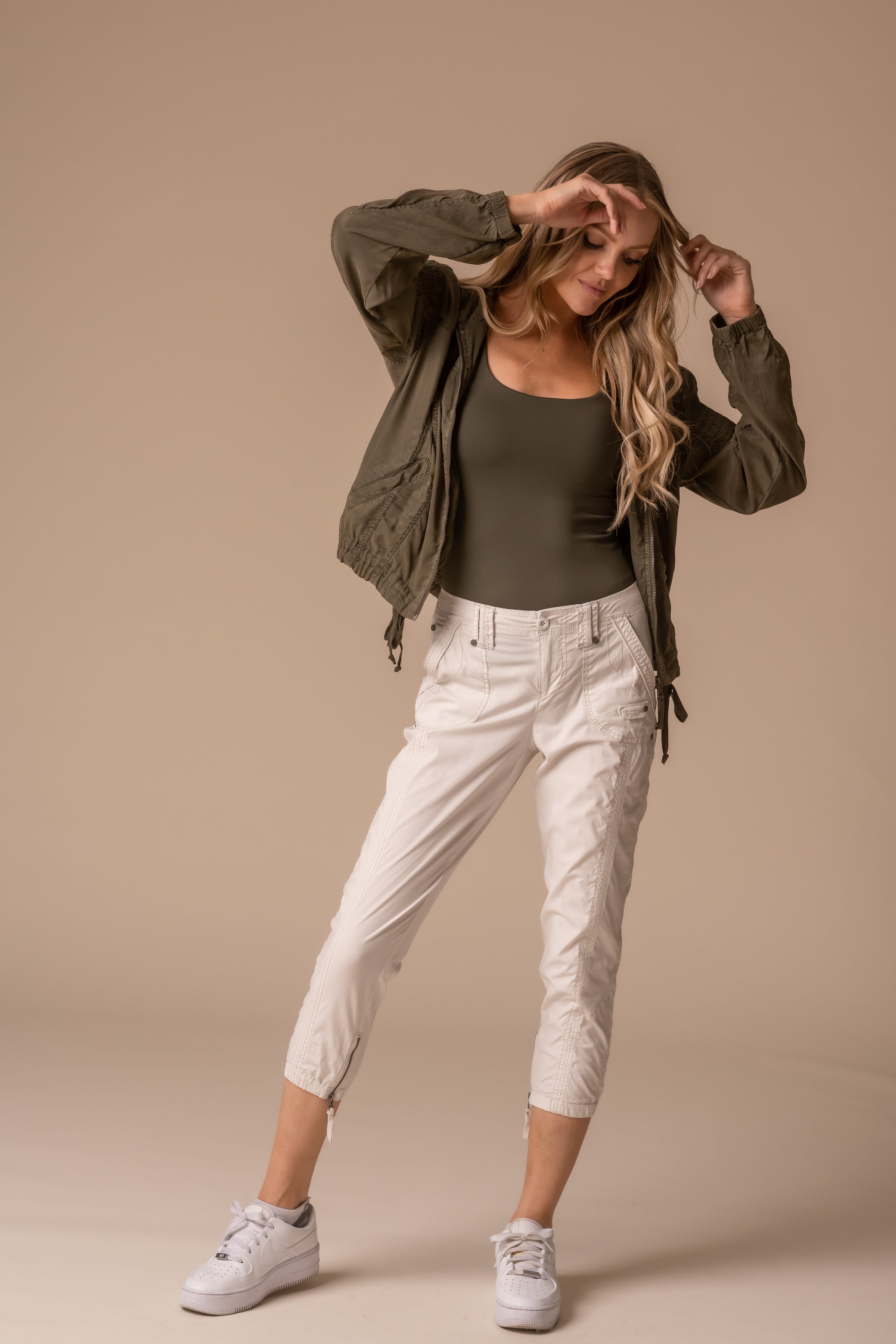 Solid Stretch Poplin Pant