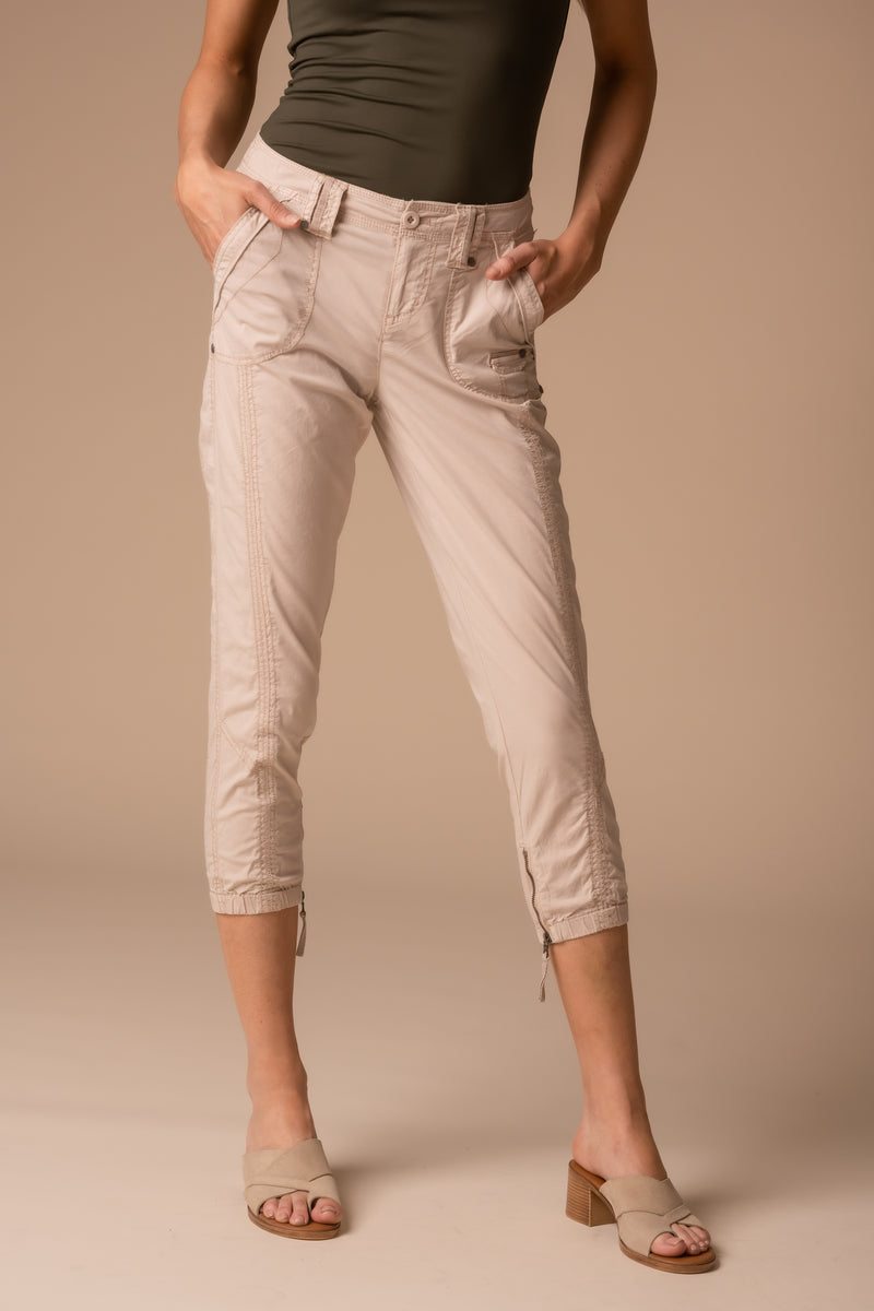 Solid Stretch Poplin Pant