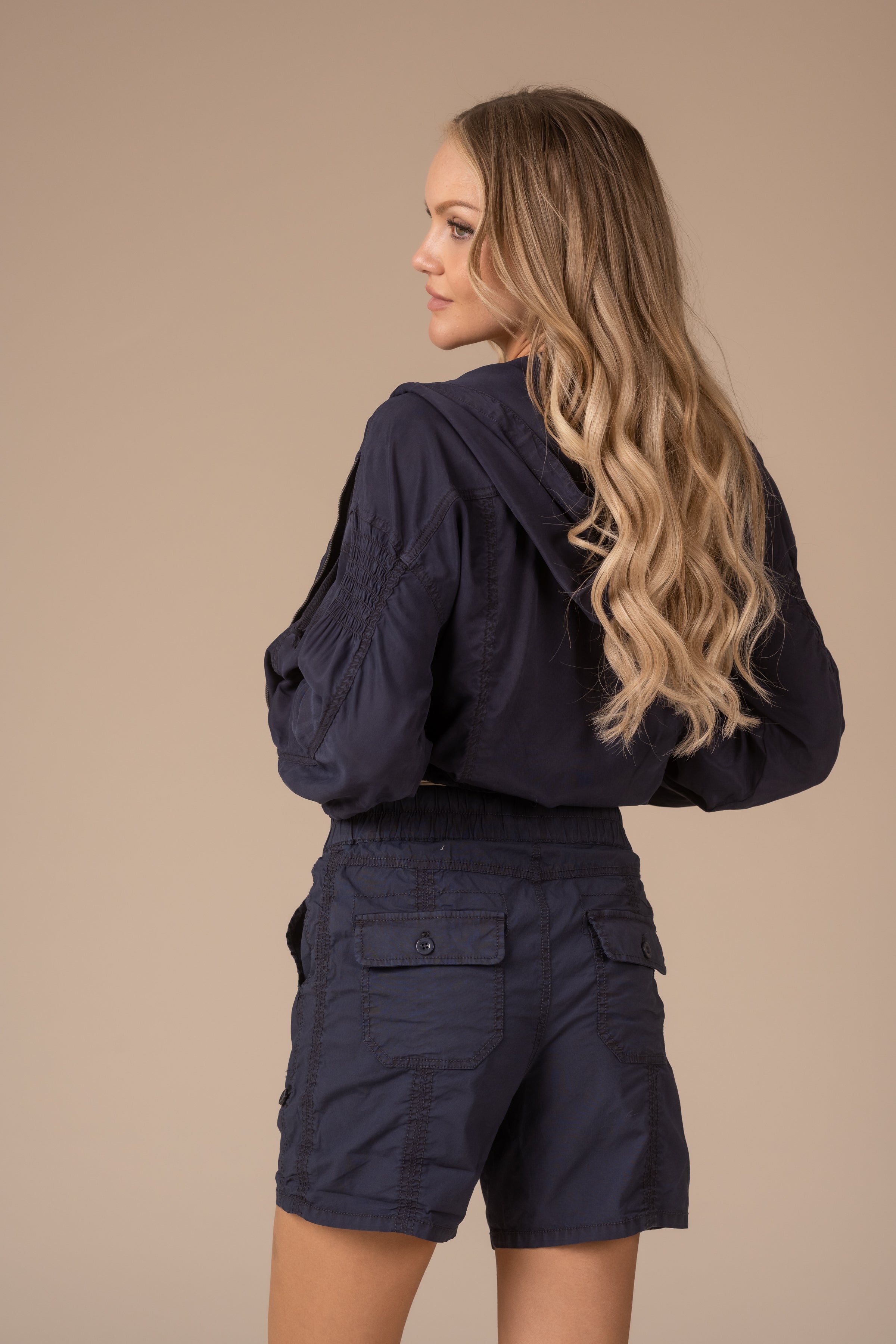 #color_navy blue