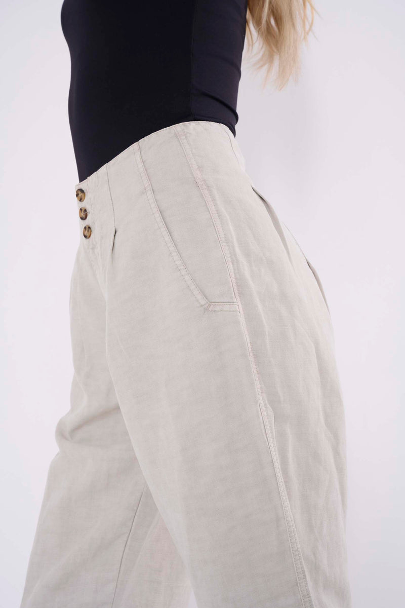 Solid Pleated Pant