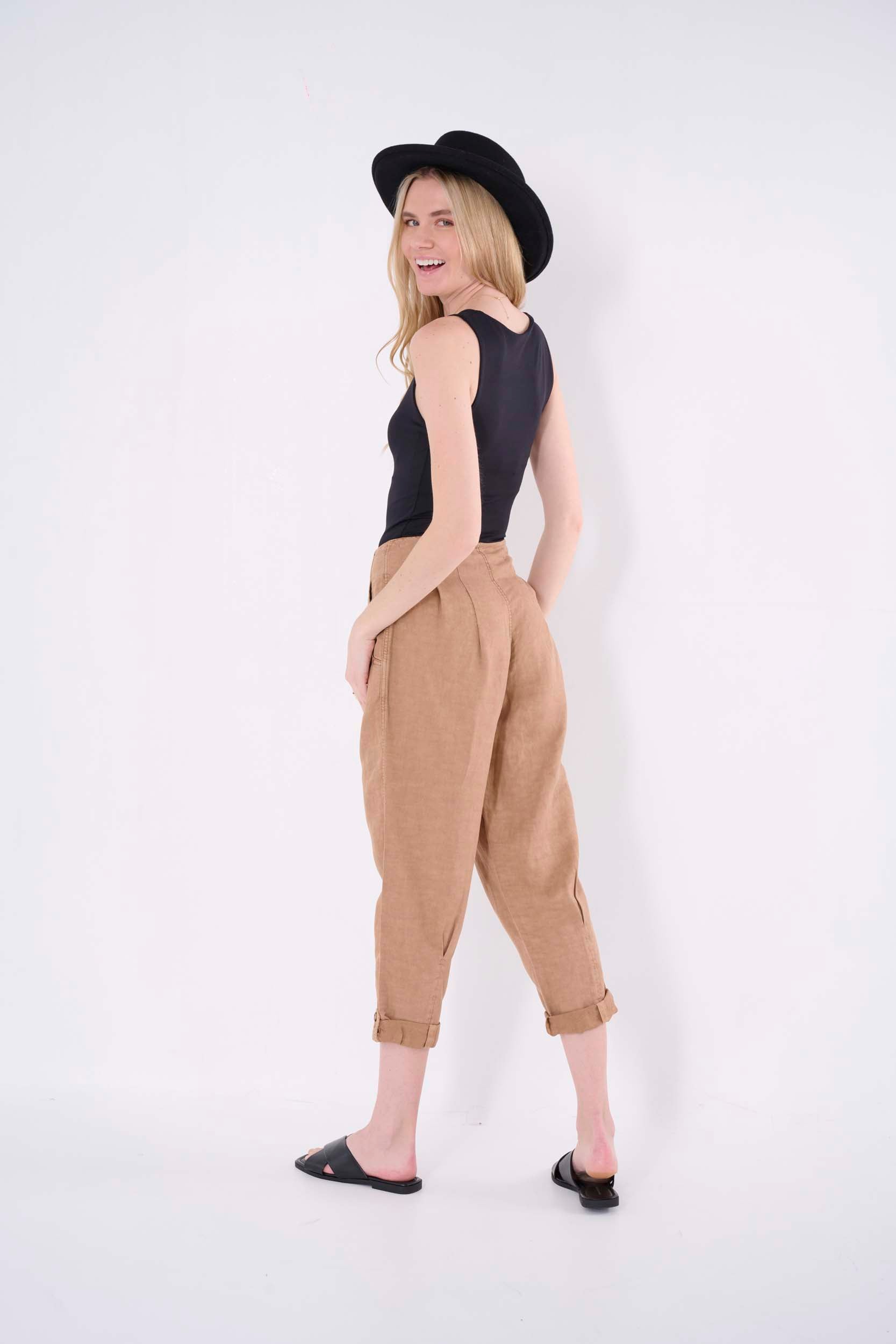 Solid Pleated Pant