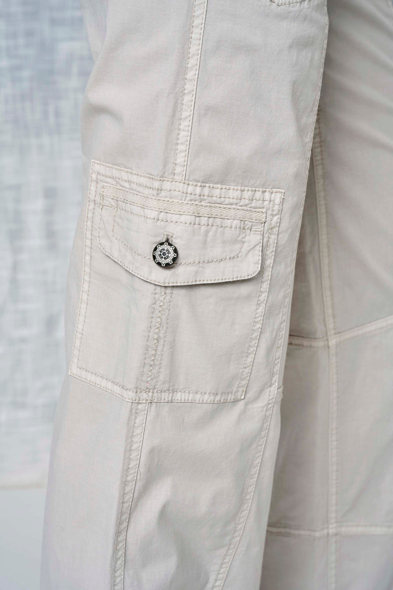 Solid Stretch Poplin Pant